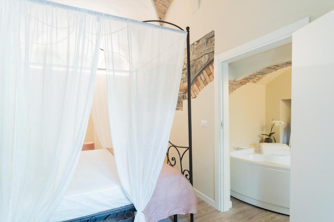 Romantic Escape City Centre With Jacuzzi & Parking By Rent All Όπως Εξωτερικό φωτογραφία