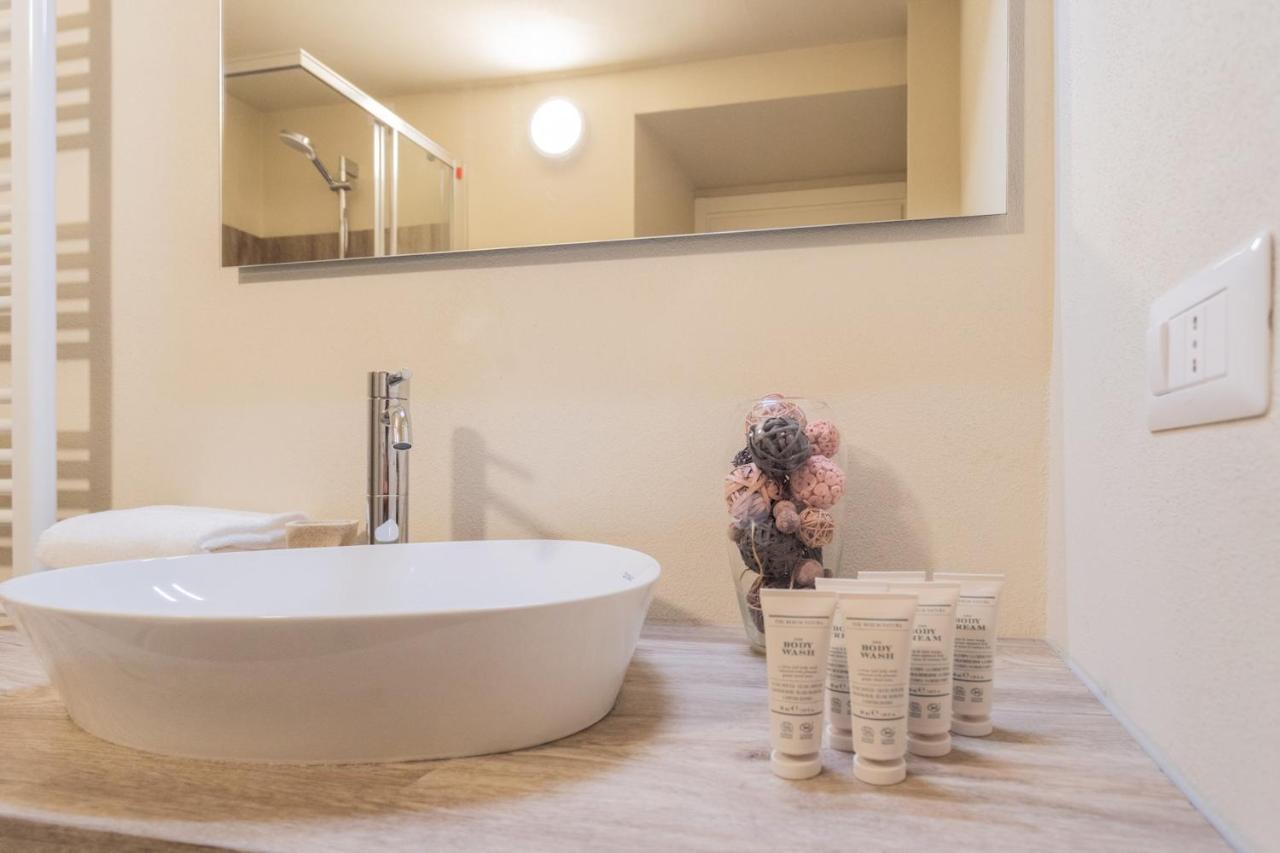 Romantic Escape City Centre With Jacuzzi & Parking By Rent All Όπως Εξωτερικό φωτογραφία